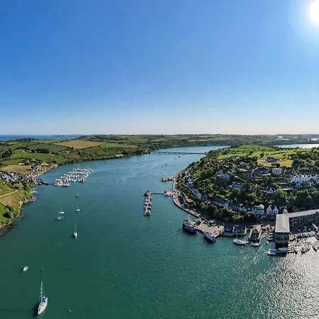 The Dockhouse Holiday home *