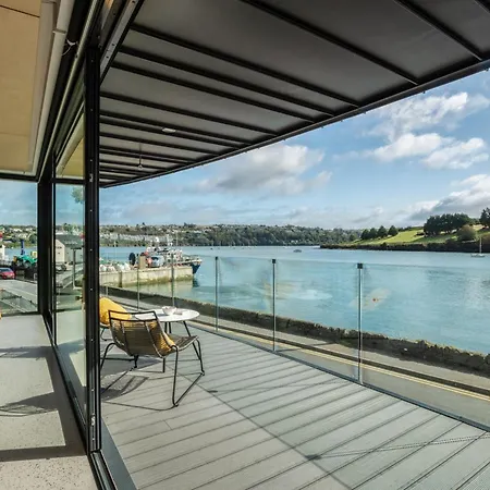 The Dockhouse Holiday home